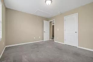 3837 Copperfield Ct, High Point, NC 27265 - Photo 32