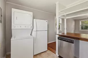 620 N Tremont Dr, Greensboro, NC 27403 - Photo 10