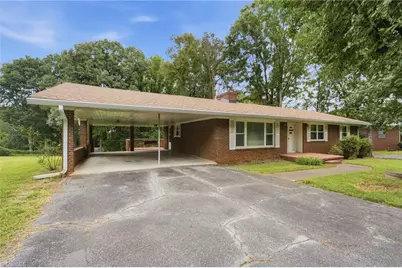 3719 Crosland Road, Winston-Salem, NC 27106 - Photo 2