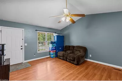 624 Paramount Street, High Point, NC 27260 - Photo 4