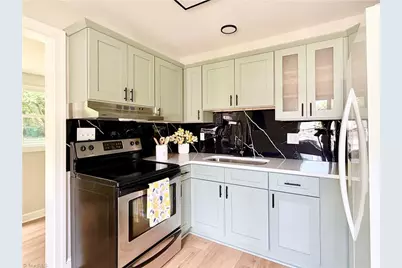 1510 Davis Avenue, High Point, NC 27260 - Photo 2