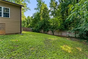 2211 Wanda Dr, Greensboro, NC 27408 - Photo 42