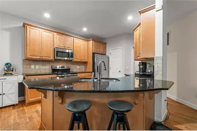 2211 Wanda Drive, Greensboro, NC 27408 - Photo 18