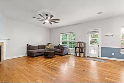 2211 Wanda Drive, Greensboro, NC 27408 - Photo 8