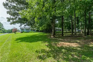 4322 Oak Brook Ct, Trinity, NC 27370 - Photo 2