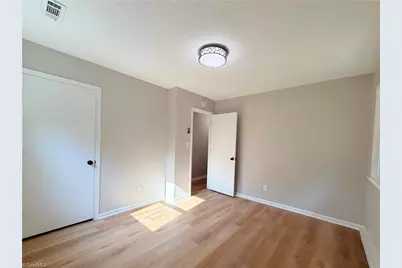 1702 Cedrow Drive, High Point, NC 27260 - Photo 18