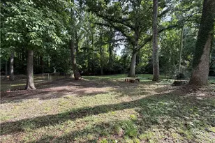 1702 Cedrow Dr, High Point, NC 27260 - Photo 20