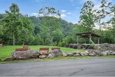 345 Chalk Dust Trail, Purlear, NC 28665 - Photo 40
