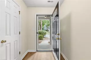 32 Josephine Cir, Greensboro, NC 27410 - Photo 4