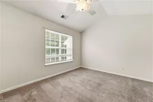 32 Josephine Cir, Greensboro, NC 27410 - Photo 20