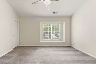 32 Josephine Cir, Greensboro, NC 27410 - Photo 24