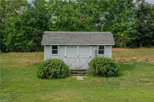 127 Shelby Ln, Madison, NC 27025 - Photo 38