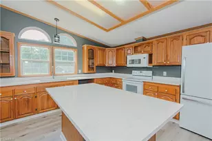 127 Shelby Ln, Madison, NC 27025 - Photo 8