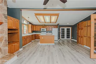 127 Shelby Ln, Madison, NC 27025 - Photo 4