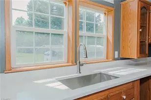 127 Shelby Ln, Madison, NC 27025 - Photo 10