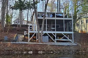 1263 Lakeshore Ln, Mount Airy, NC 27030 - Photo 4