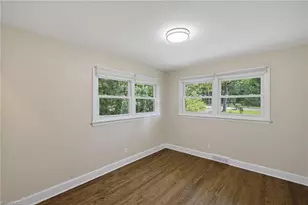 909 Forest Hill Dr, Greensboro, NC 27410 - Photo 28