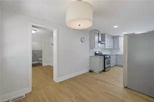 909 Forest Hill Dr, Greensboro, NC 27410 - Photo 12