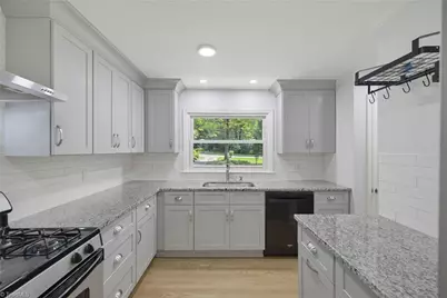 909 Forest Hill Drive, Greensboro, NC 27410 - Photo 14
