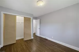 909 Forest Hill Dr, Greensboro, NC 27410 - Photo 26