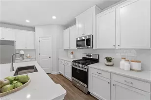 4074 Stallion St, High Point, NC 27262 - Photo 14