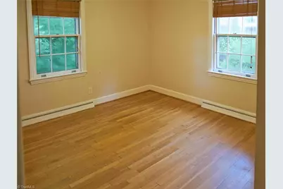 907 Onslow Drive, Greensboro, NC 27408 - Photo 22
