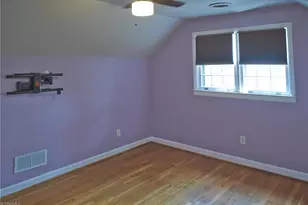 907 Onslow Dr, Greensboro, NC 27408 - Photo 32