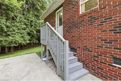 407 Lassiter Drive, High Point, NC 27265 - Photo 28