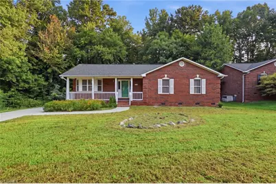 407 Lassiter Drive, High Point, NC 27265 - Photo 2