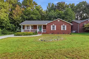 407 Lassiter Dr, High Point, NC 27265 - Photo 2