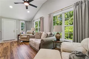 1640 Beechwood Rd, Yadkinville, NC 27055 - Photo 2