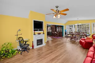4104 Chinaberry Ct, Greensboro, NC 27405 - Photo 12