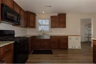 1140 Henry Cranfill Road, Yadkinville, NC 27055 - Photo 18