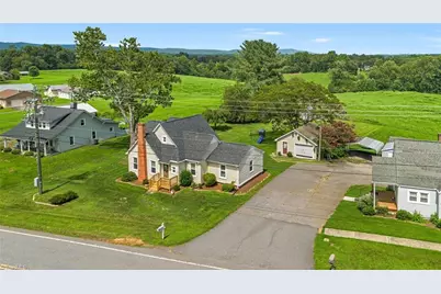2472 Sparta Road, North Wilkesboro, NC 28659 - Photo 6