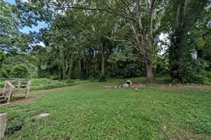 1514 Glenside Dr, Greensboro, NC 27405 - Photo 10