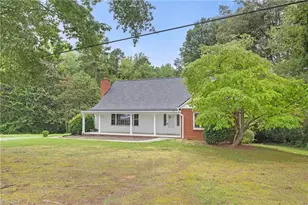 3563 Milhaven Rd, Winston-Salem, NC 27106 - Photo 2