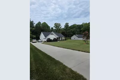 343 Parks Meadows Drive, Lexington, NC 27292 - Photo 6