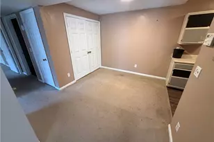 523 Mystic Dr, Greensboro, NC 27406 - Photo 4