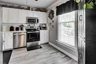 330 W Presnell St, Asheboro, NC 27203 - Photo 20