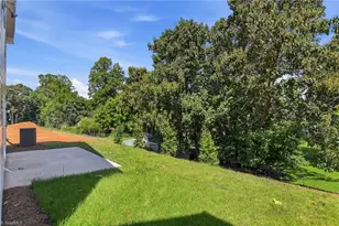 1956 Wild Rosewood Wy, Winston-Salem, NC 27103 - Photo 32