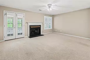828 Windermere Ct, Asheboro, NC 27203 - Photo 2