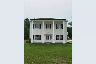 197 W Willow Street, Yadkinville, NC 27055 - Photo 1