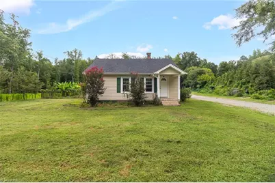 1608 Sharpe Road, Greensboro, NC 27406 - Photo 2