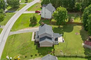 7108 Avenbury Cir, Kernersville, NC 27284 - Photo 22