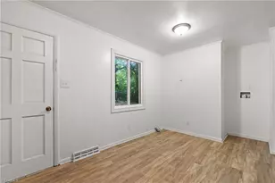410 Parkwood Ave, Winston-Salem, NC 27105 - Photo 12
