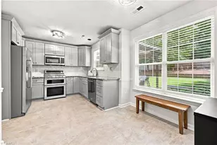1704 Crinan Ct, High Point, NC 27265 - Photo 4