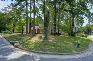 505 Leitzel Ave, Greensboro, NC 27406 - Photo 4