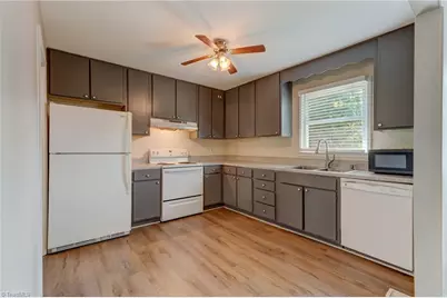 505 Leitzel Avenue, Greensboro, NC 27406 - Photo 12