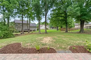4121 Birchgarden Dr, High Point, NC 27265 - Photo 36