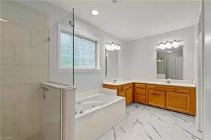 4121 Birchgarden Dr, High Point, NC 27265 - Photo 22